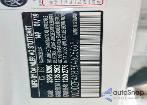 2019 Mercedes-Benz E 300 4Matic z USA, uszkodzony, nr VIN WDDZF4KB3KA606665